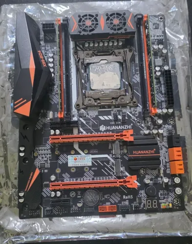 Huananzhi x99 bd4 lga 2011 3 Xeon 2640 v3 16GB DDR4