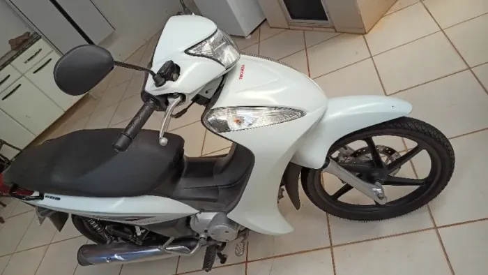HONDA BIZ 125CC EX 2015/2015 BRANCA