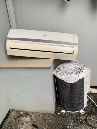 Vendo ar-condicionado Springer 9.000 Btus  Valor: 1.250 Entrego em Guaramirim e Jaraguá