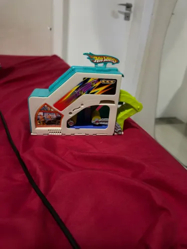 Lava rápido hot wheels