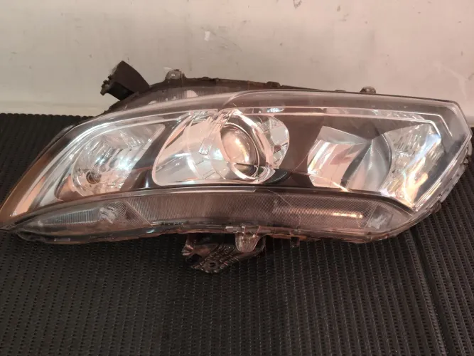 Farol Honda Civic 2015