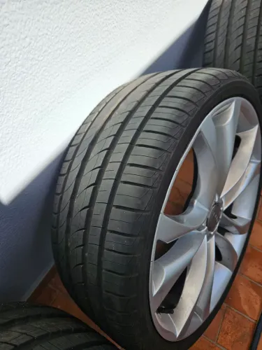Pneus Pirelli Cinturato P1 225/35 r20