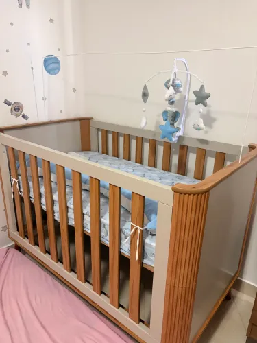 Berço americano que vira cama