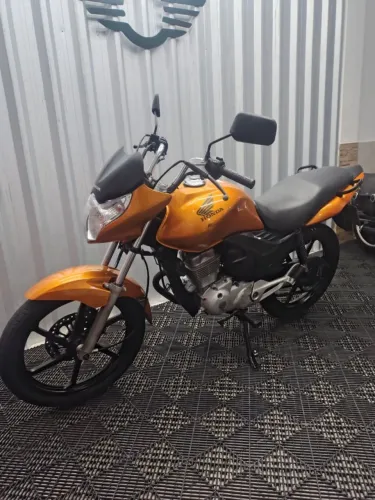 TITAN 150 EX