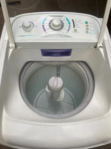 Máquina de Lavar Roupas Eletrolux 10KG