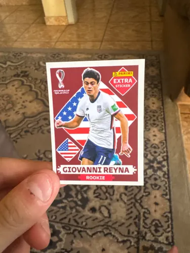 Figurinha Legend Reyna 2022