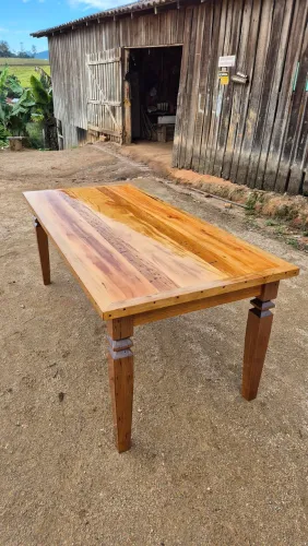 Mesa de alto padrão para 8 pessoas 