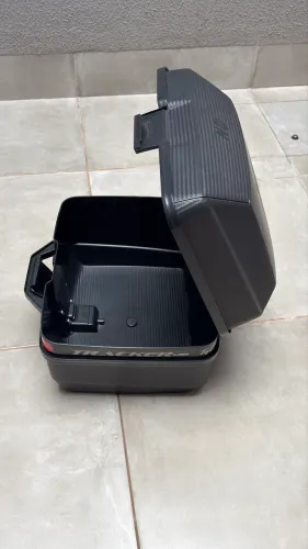 Baú 35L preto