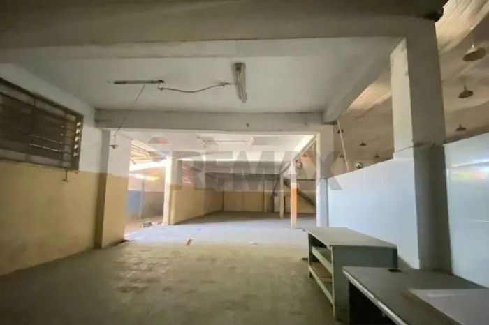 Galpão Comercial/Industrial para Alugar com 869m², Vão Livre e Energia Trifásica Parque N
