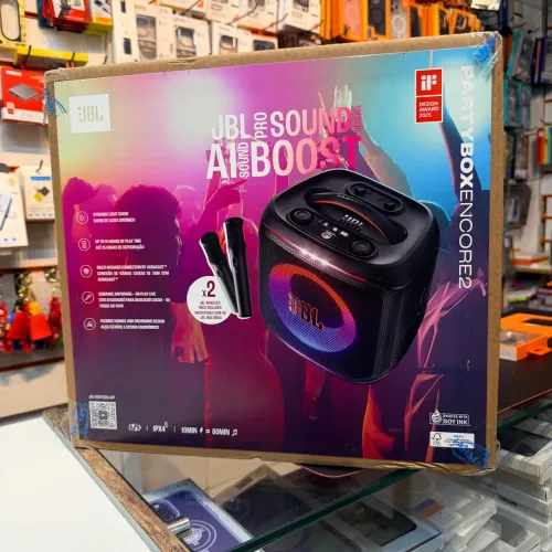 JBL PARTYBOX ENCORE ESSENTIAL 2 com microfones