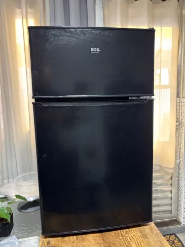 Frigobar EOS 88 Litros Duplex Preto EFB140D 110V