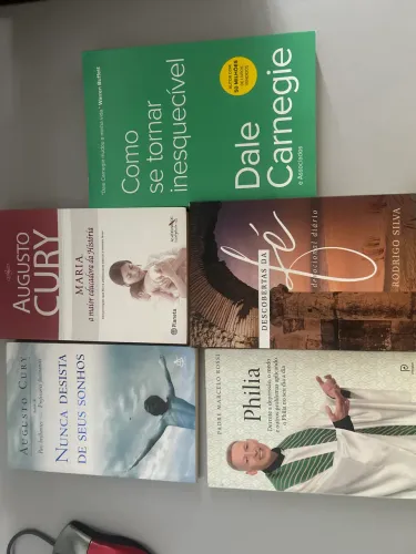 4 livros de fé + 1 de autoconhecimento gratis