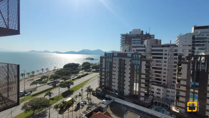 Apartamento alto padrão na região da Beira-mar, 4 quartos, 2 suítes, 2 vagas de garagem