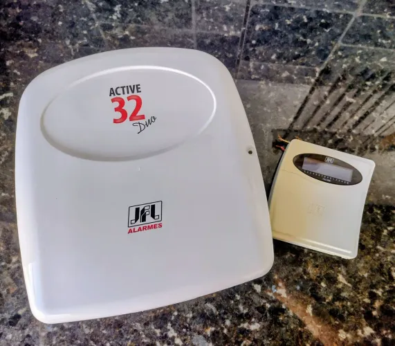 Central de Alarme e teclado JFL
