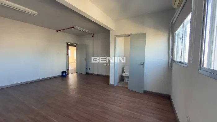Sala comercial para locação com 33m² no bairro Marechal Rondon Sala comercial para locação
