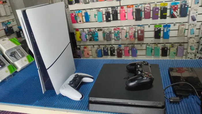 Ps4 slim 1 tb com jogo fisico