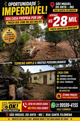 Na casa por uma escadinha para descer para chegar até ela