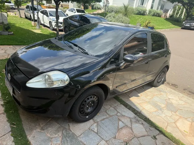 Fiat Punto Essence 1.6 Flex 16V 5P 2011