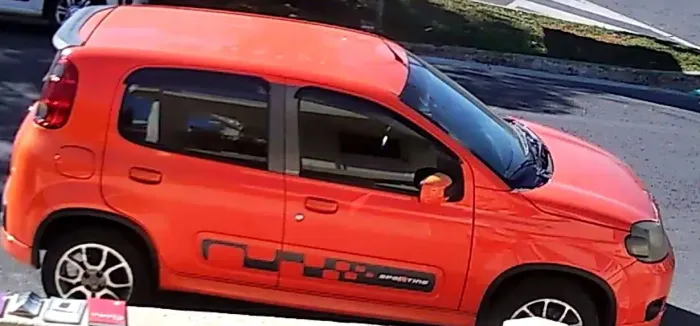 Fiat Uno Sporting 1.4 EVO Fire Flex 8V 4P 2012