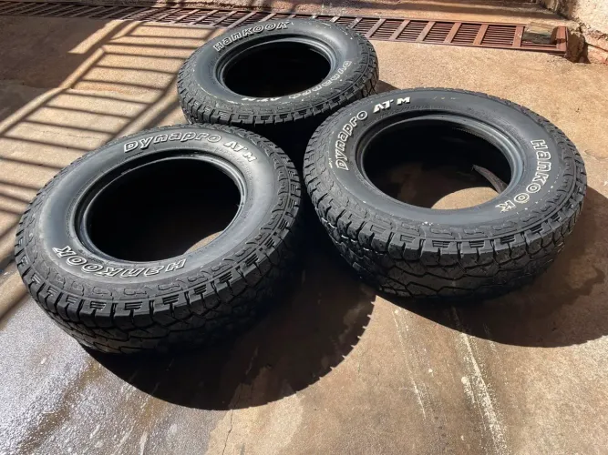 Vendo 3 pneus hankook 245/70 R16