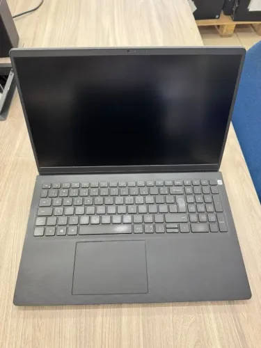 NOTEBOOK DELL VOSTRO 3510 15" 8GB + 256 SSD NVME