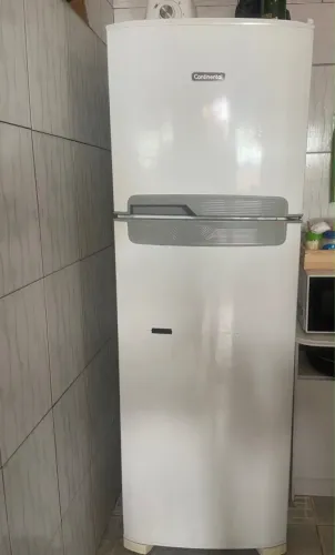 Geladeira/Refrigerador Continental Frost Free - Duplex Branca