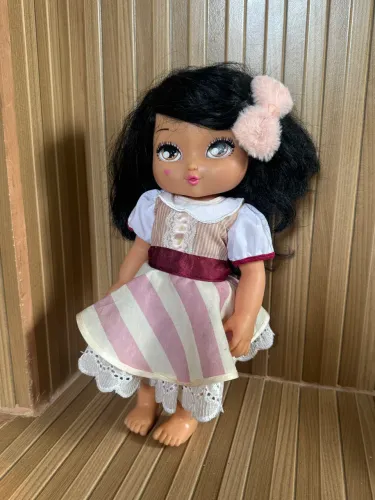 boneca jolie cabelo preto vintage relíquia rara antiga 