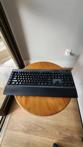 Teclado logitech g613