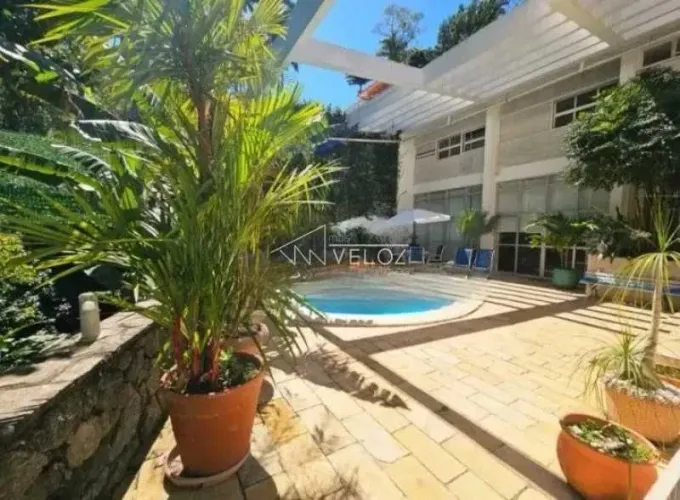 Casa em Condomínio : Duplex / Residencial / São Conrado