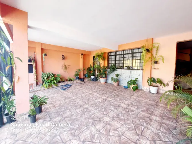 Casa de condomínio para venda possui 85 metros quadrados com 3 quartos