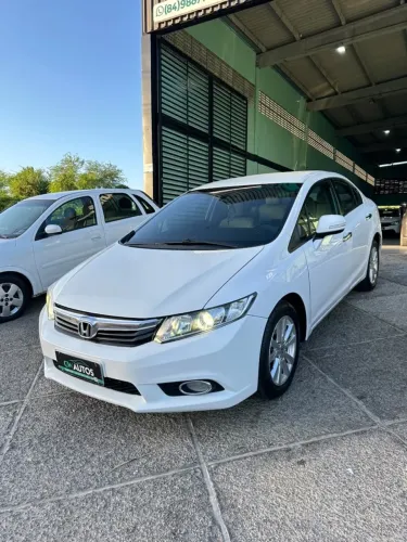 Honda Civic Sedan LXR 2.0 Flexone 16V Aut. 4P 2014