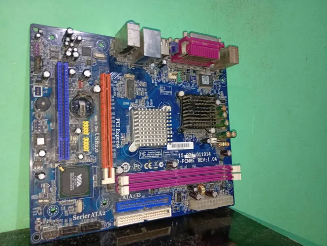 Placa mãe ID-PCM8E 1.0A para sucata