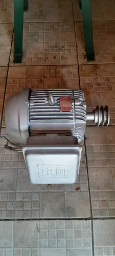 Motor Elétrico WEG 5CV Monofásico 220/440V + Moenda/Cilindro de Cana