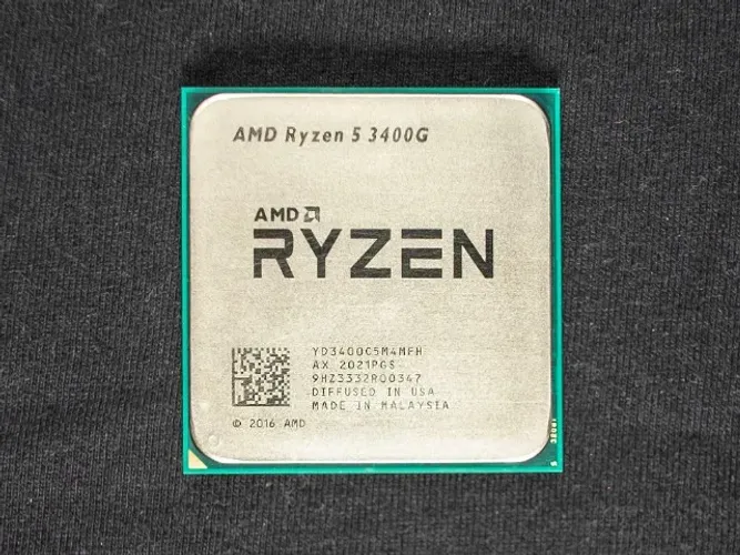 Processador AMD Ryzen 5 3400G Com Cooler Original - Perfeito Estado