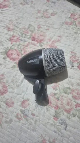 Microfone de bumbo Shure PG52