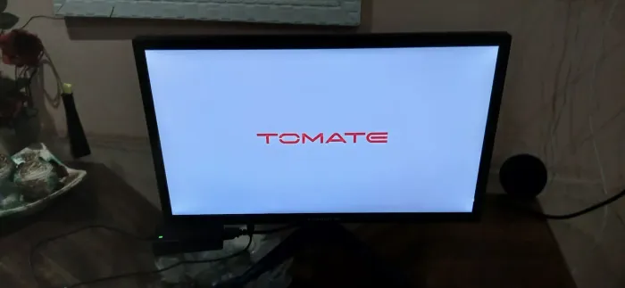 Monitor Tomate led 24 polgadas