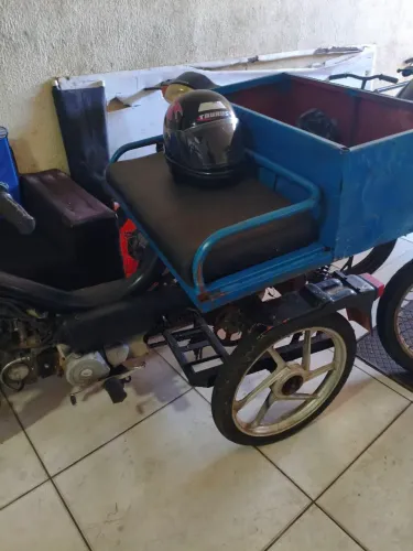 Moto 3 rodas motor biz