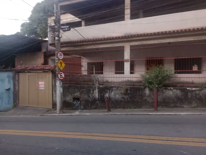 Vendo casa por 500 mil