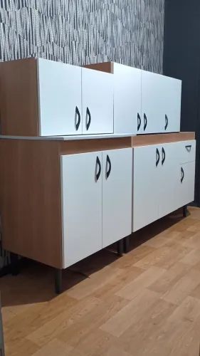 Jogo de cozinha em MDF