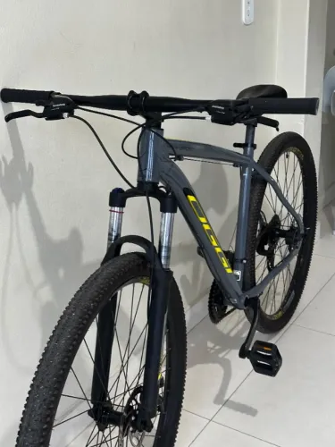 Bicicleta aro 29 OGGI Hacker Sport
