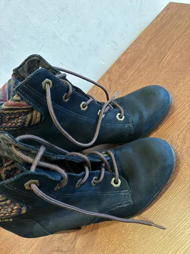 Bota cano médio