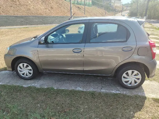 Toyota Etios XS 1.5 Flex 16V 5P Mec. 2018