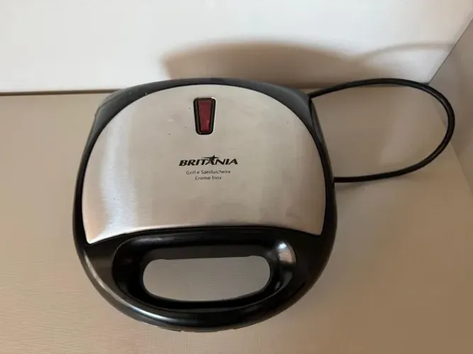 Grill E Sanduicheira Crome Inox - Britânia