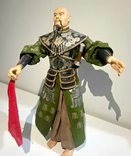 Capitão Sao Feng, personagem do filme Piratas do Caribe: