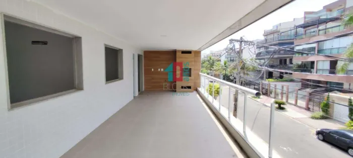 Recreio dos Bandeirantes | Apartamento 3 quartos, sendo 3 suites