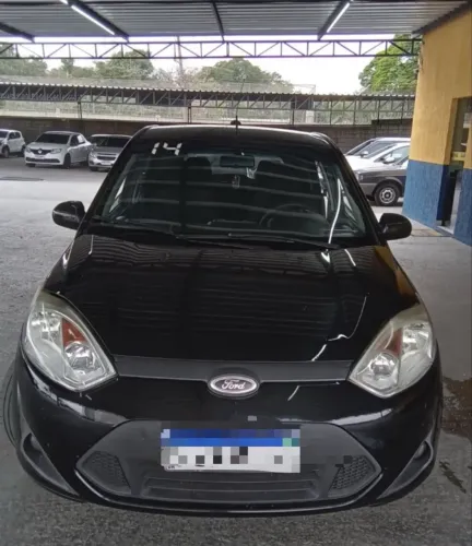 Ford Fiesta SE 1.6 8V Flex 5P 2014