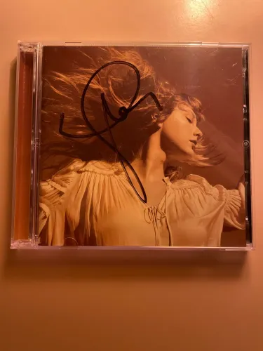 CD autografado Fearless (Taylor?s Version) - Taylor Swift