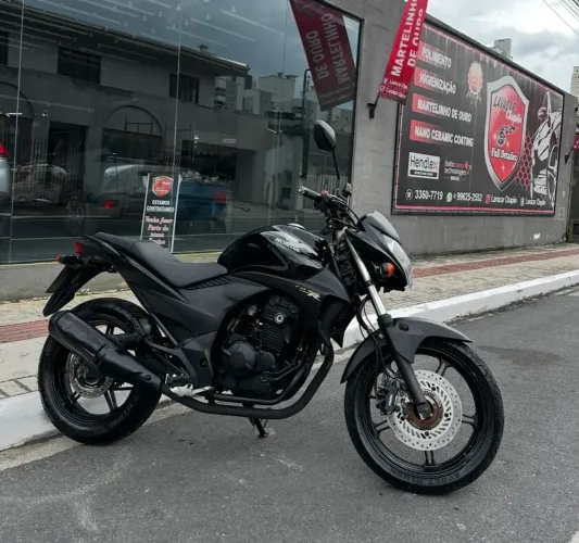 Honda cb 300 