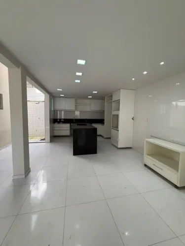 Alugo Casa Duplex Condominio Olho Dagua, Proximo a praia - 4 Suites