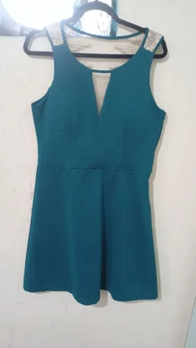 Peças de roupas a partir de 2 reais algumas com minúsculas avarias , outras perfeitas .